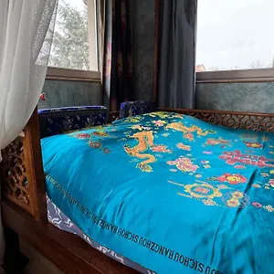 Vietnamonamour 2*, Mediolan Włochy